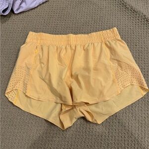 athleta hustle 3” shorts
